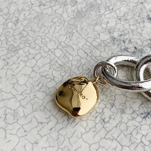 luxe chain brace